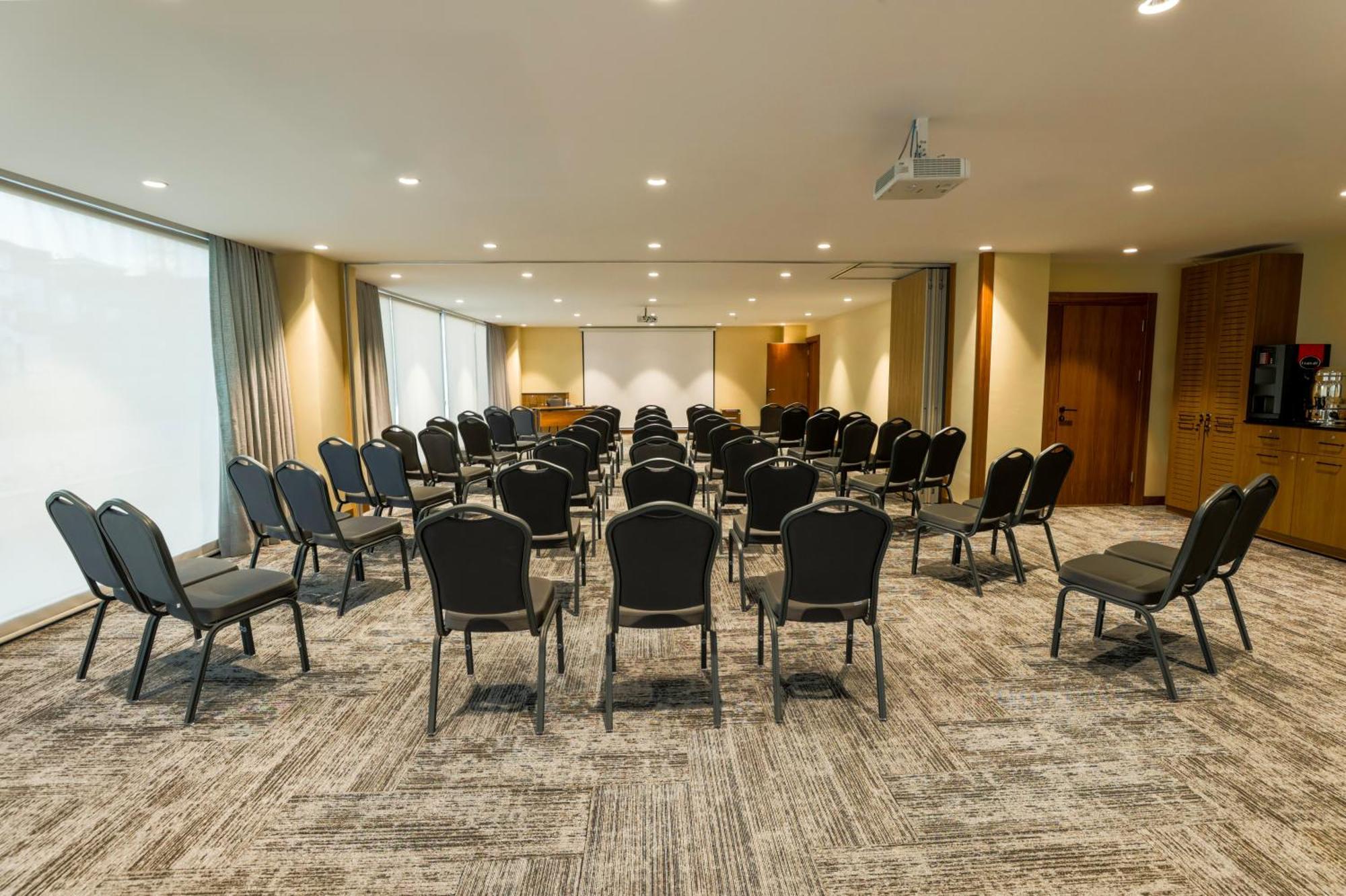 Ibis Styles Istanbul Kurtkoy Hotel Екстериор снимка