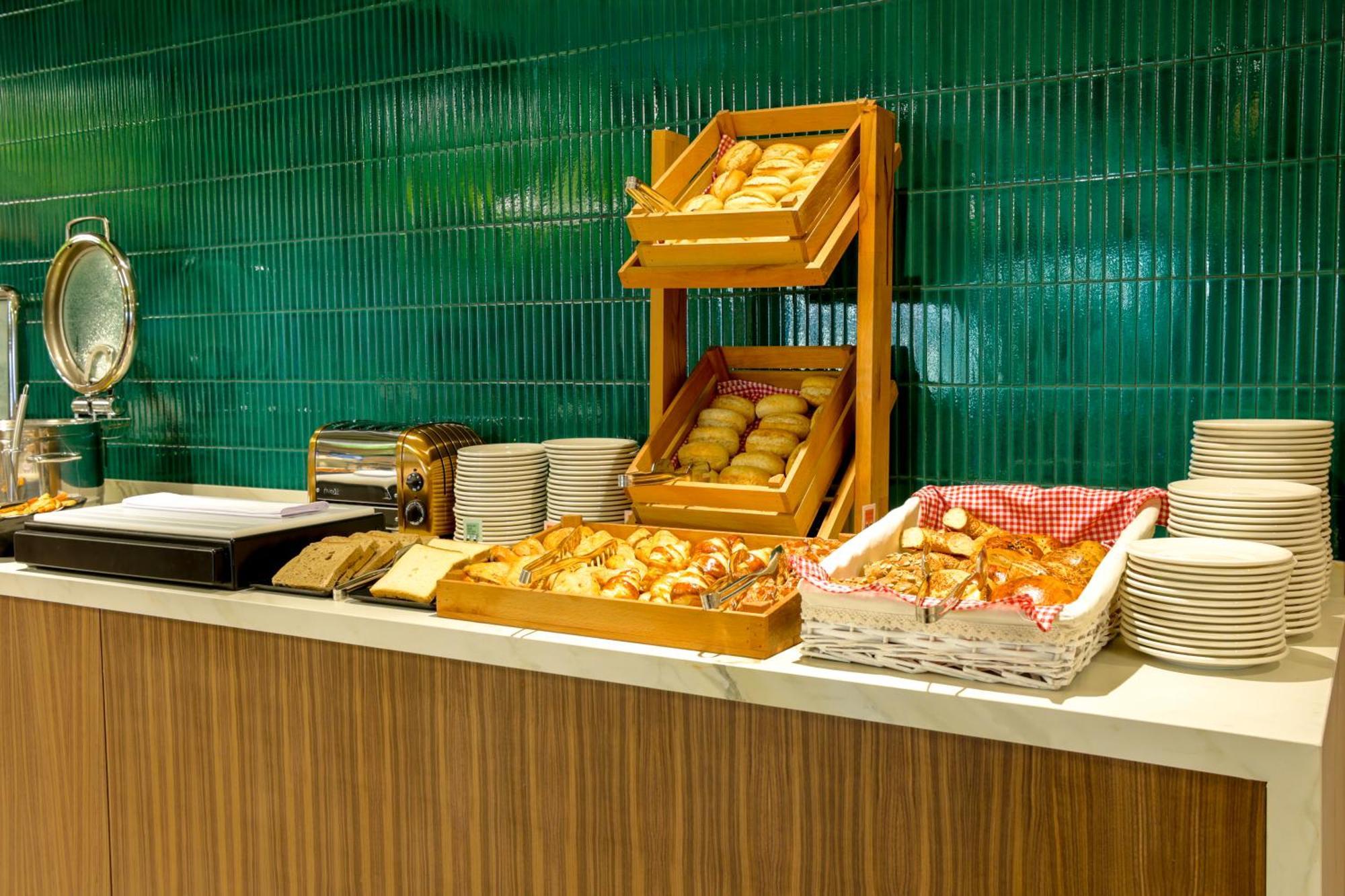 Ibis Styles Istanbul Kurtkoy Hotel Екстериор снимка
